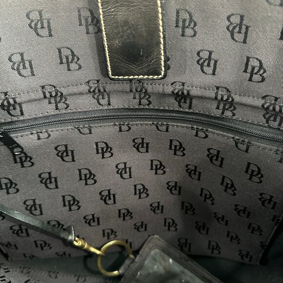 VTG Dooney & Bourke Y2K Black Large Shoulder Tote Signature Logo Leather Trim - Picture 4 of 9
